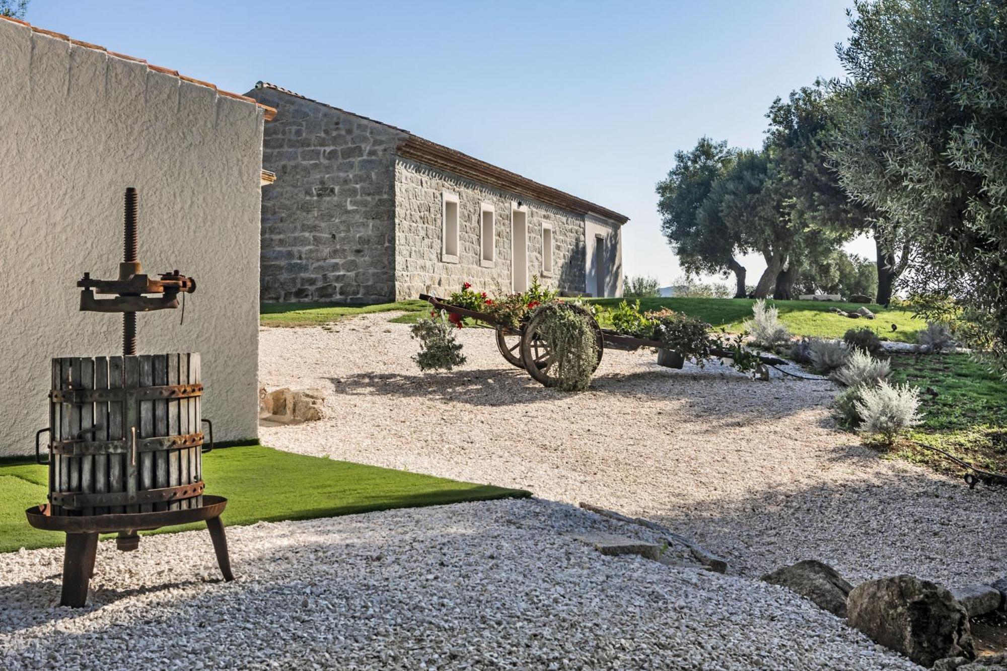 Uddastri Retreat